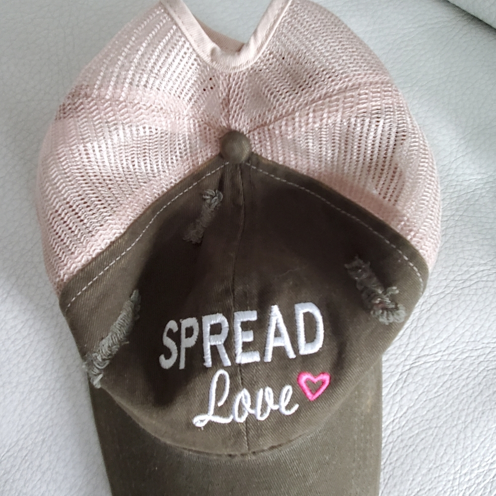 Ponytail women's hat